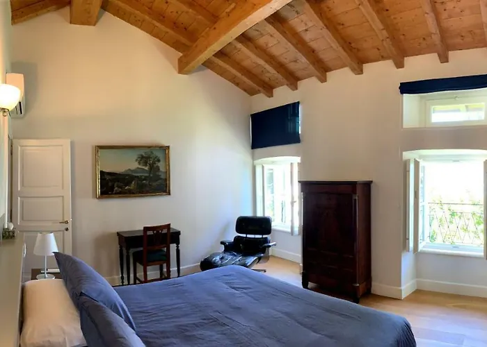 Casa Vittoria Villa *